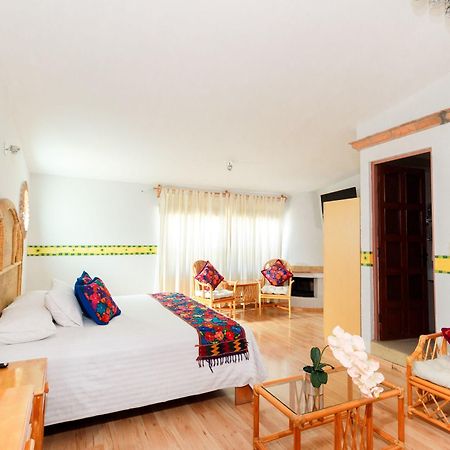 Hotel Hacienda Montesinos 莫雷利亚 外观 照片
