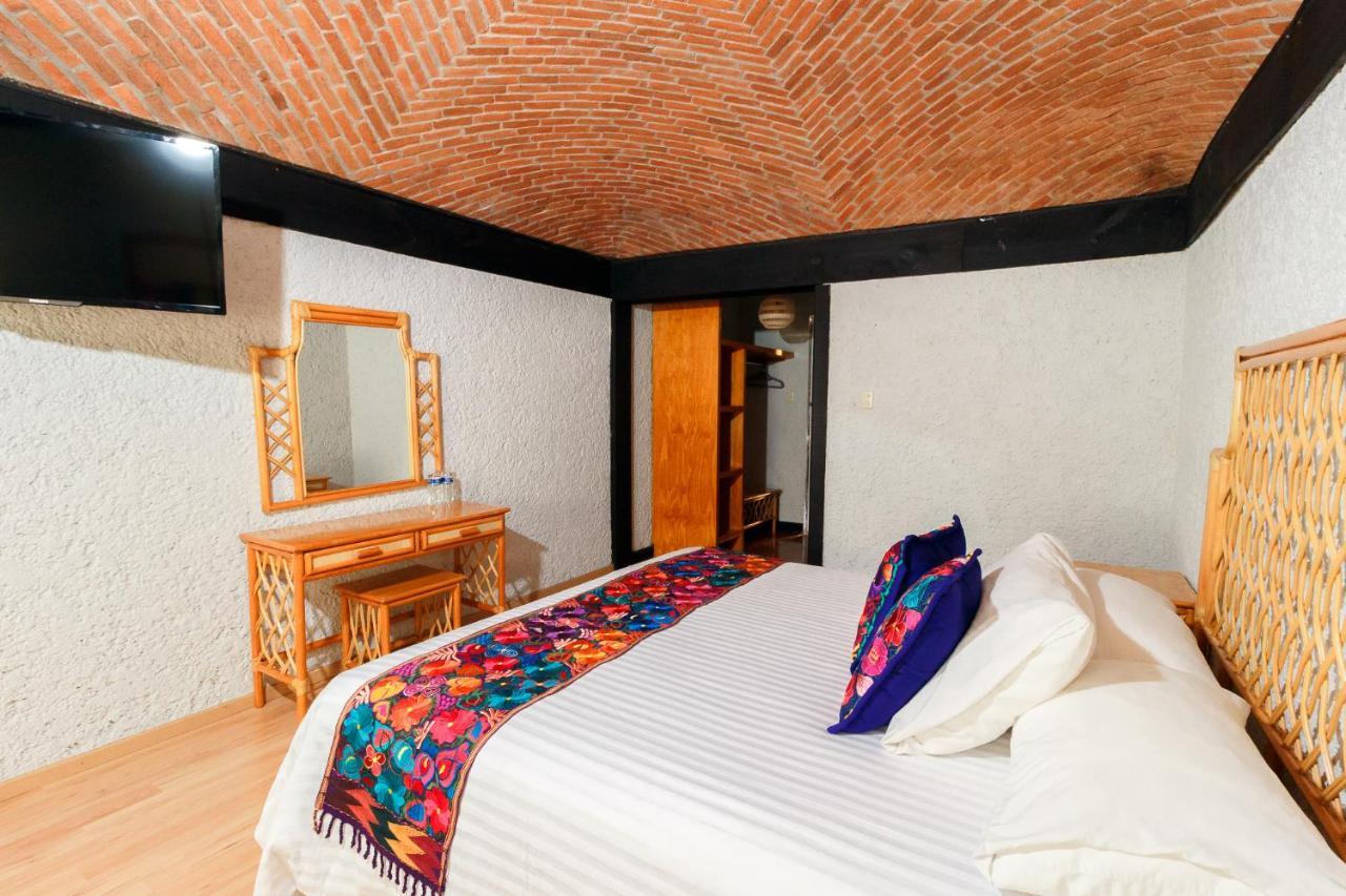 Hotel Hacienda Montesinos 莫雷利亚 外观 照片