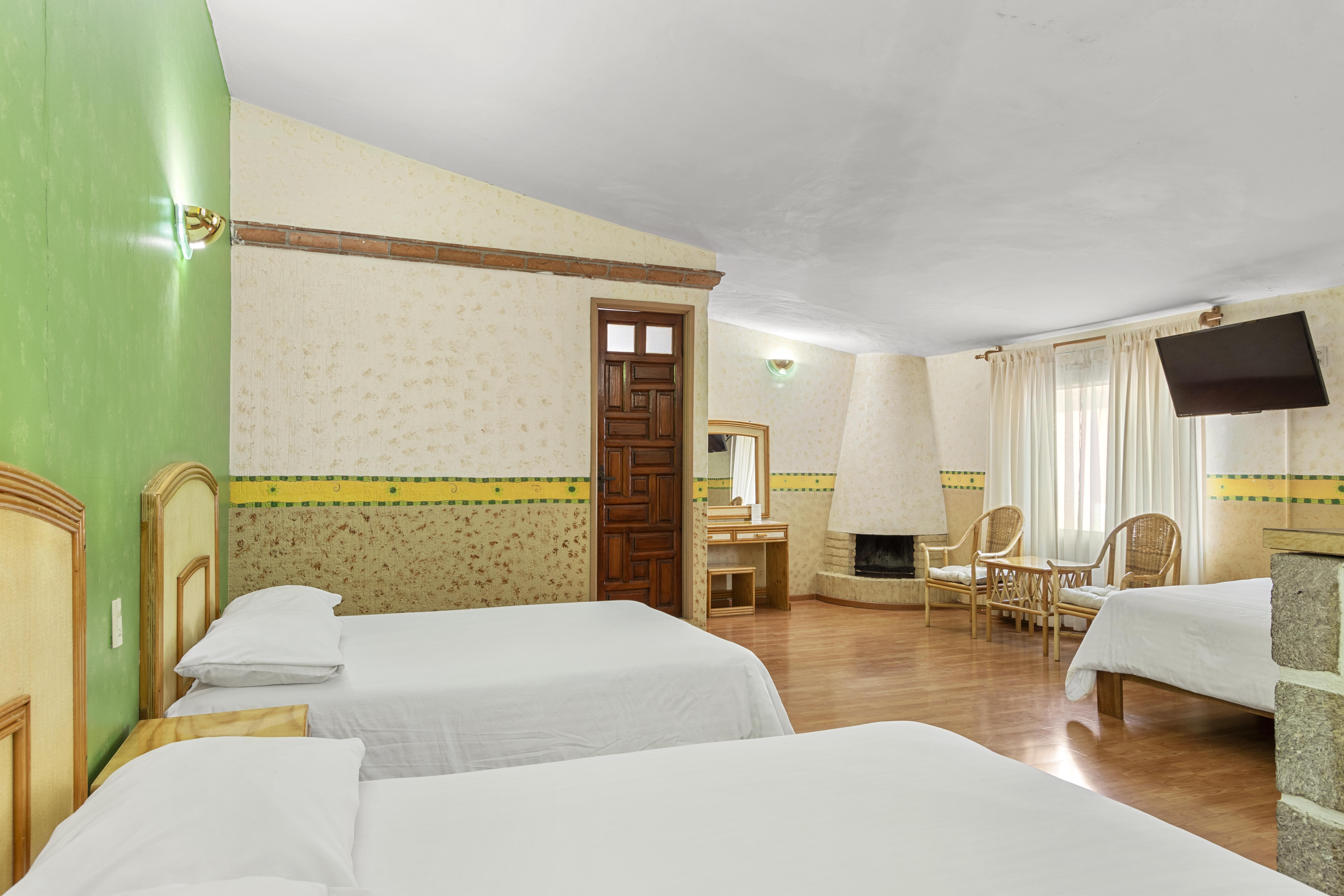 Hotel Hacienda Montesinos 莫雷利亚 外观 照片