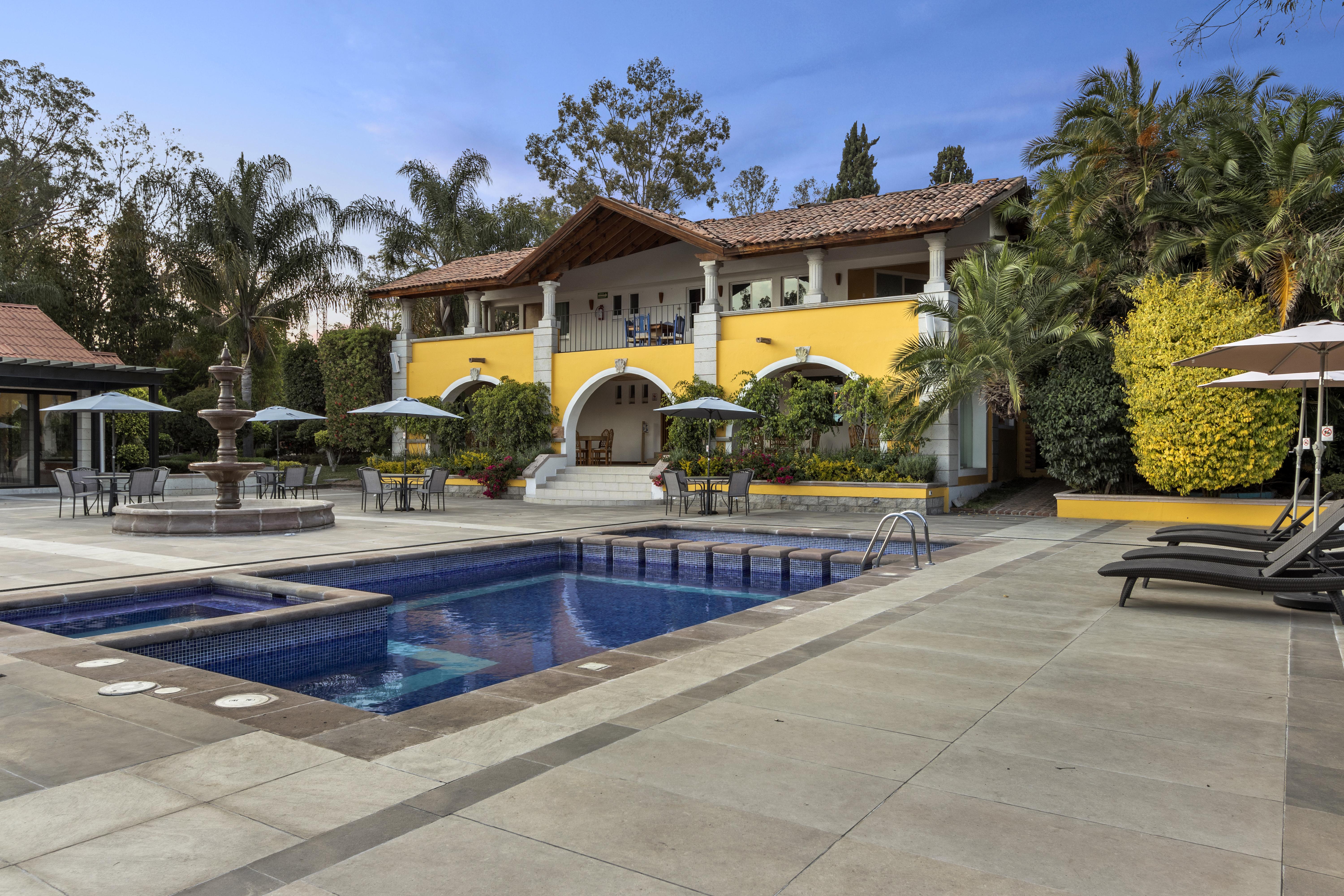 Hotel Hacienda Montesinos 莫雷利亚 外观 照片